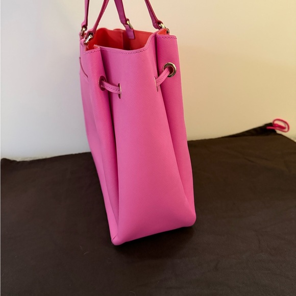 Kate Spade Fuchsia Tote with Bow Detail GREAT CONDITION with dust cover - Picture 3 of 14